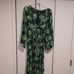 QED London Palm Print Maxi Dress with Kimono Sleeves (Unlined)